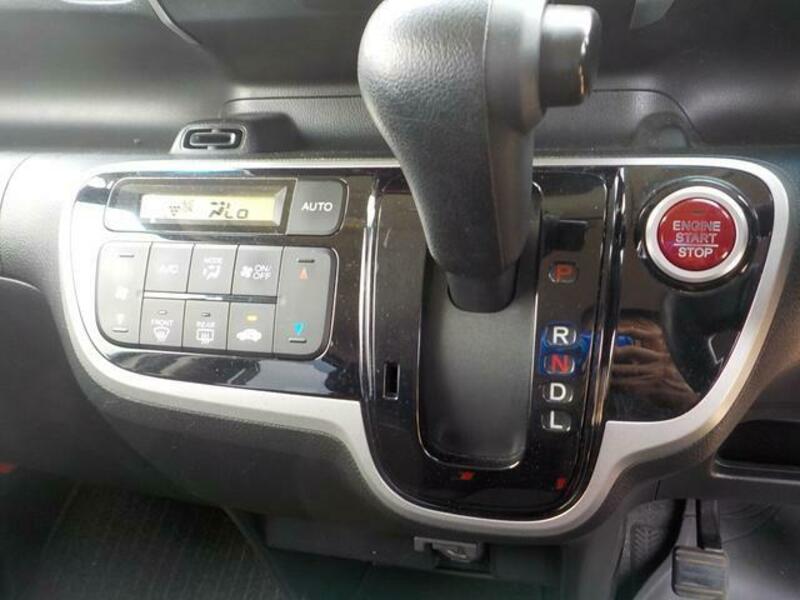 N BOX