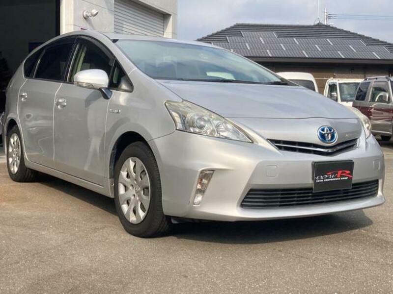 PRIUS ALPHA