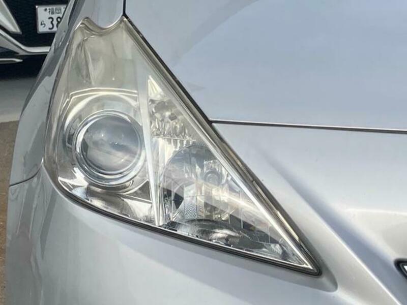 PRIUS ALPHA