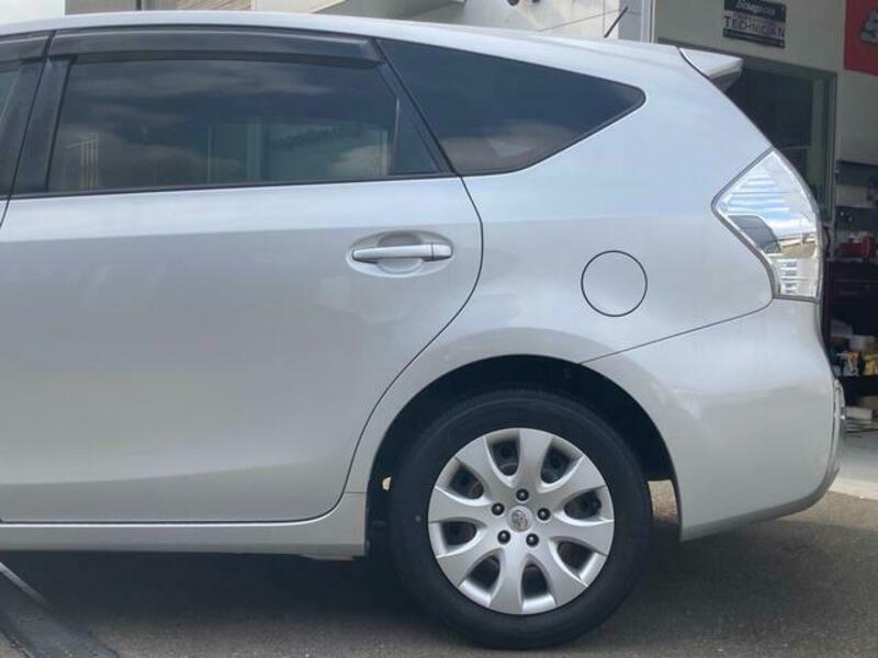 PRIUS ALPHA