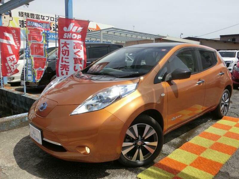 NISSAN LEAF