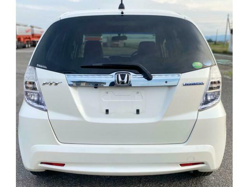 FIT HYBRID
