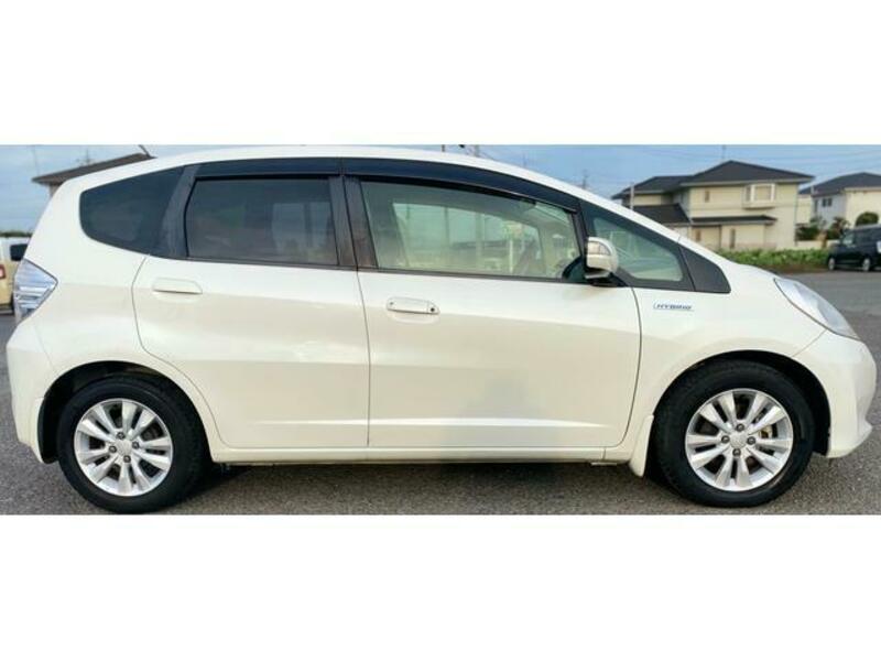 FIT HYBRID