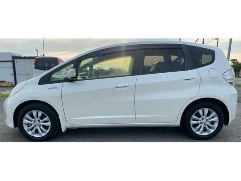 FIT HYBRID