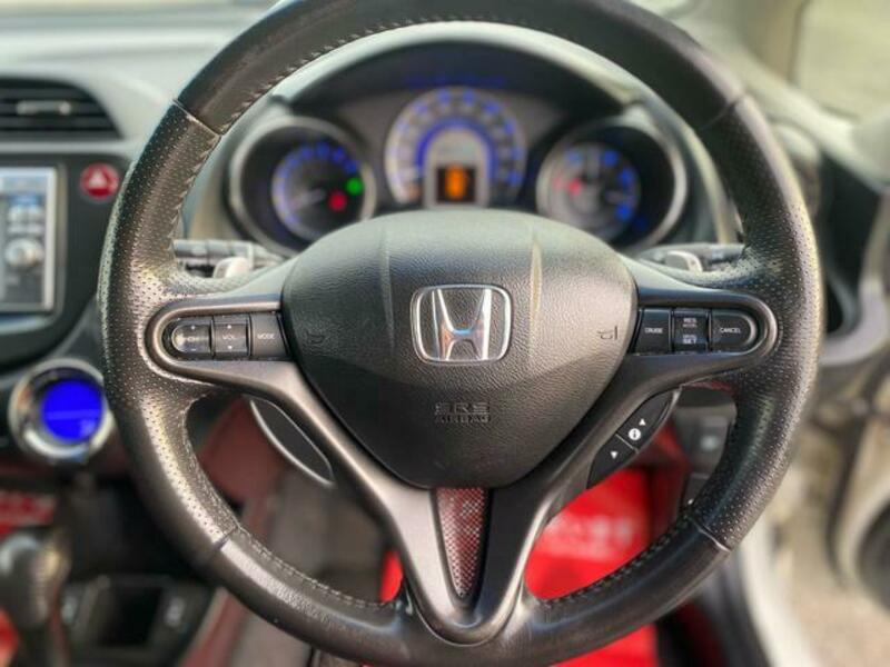 FIT HYBRID