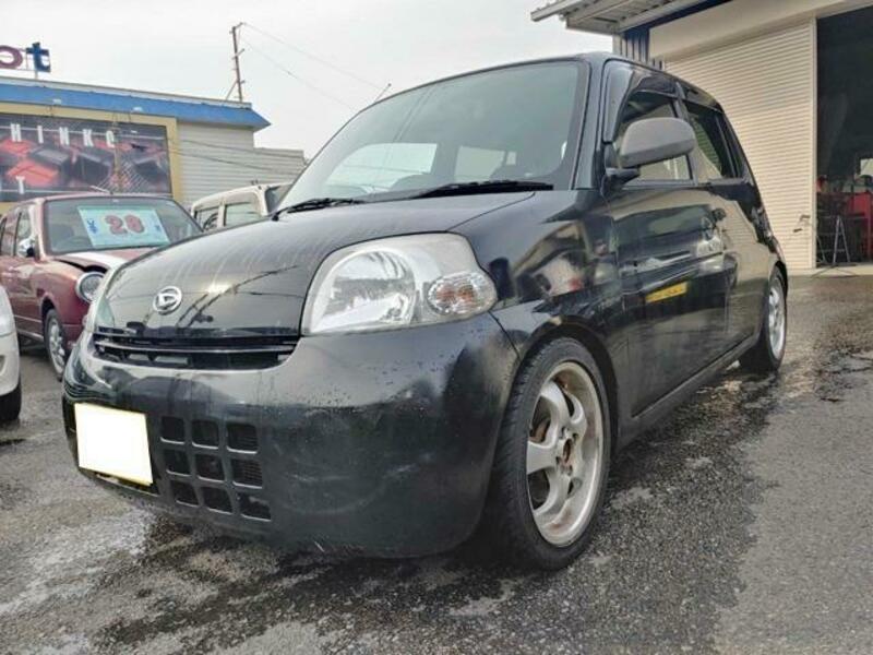 DAIHATSU ESSE
