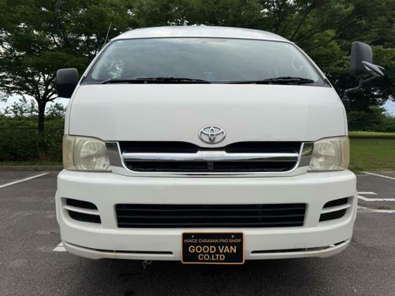 HIACE COMMUTER