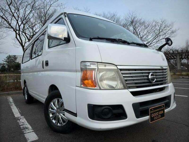CARAVAN BUS