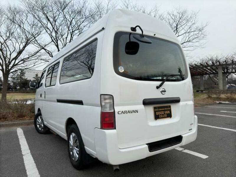 CARAVAN BUS