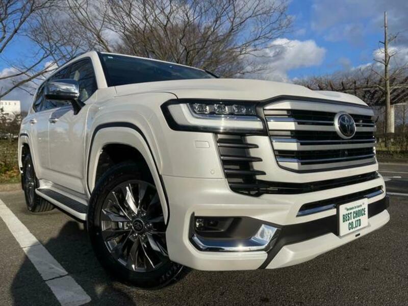 LAND CRUISER