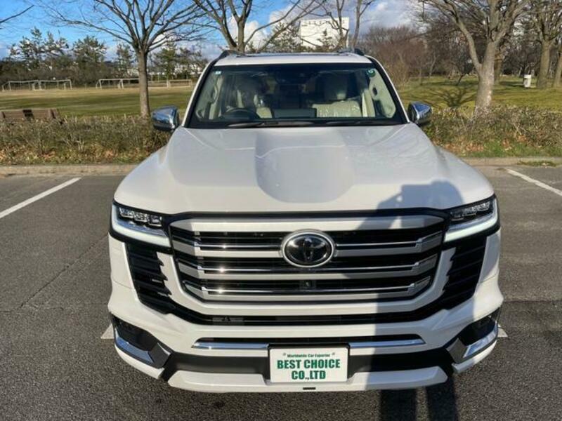 LAND CRUISER