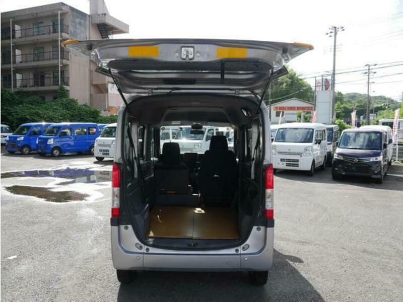 N-VAN