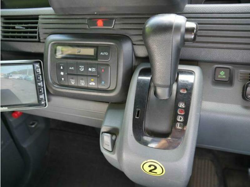 N-VAN