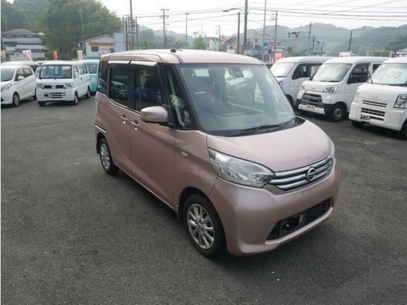 NISSAN DAYZ ROOX