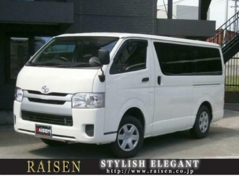 TOYOTA HIACE VAN