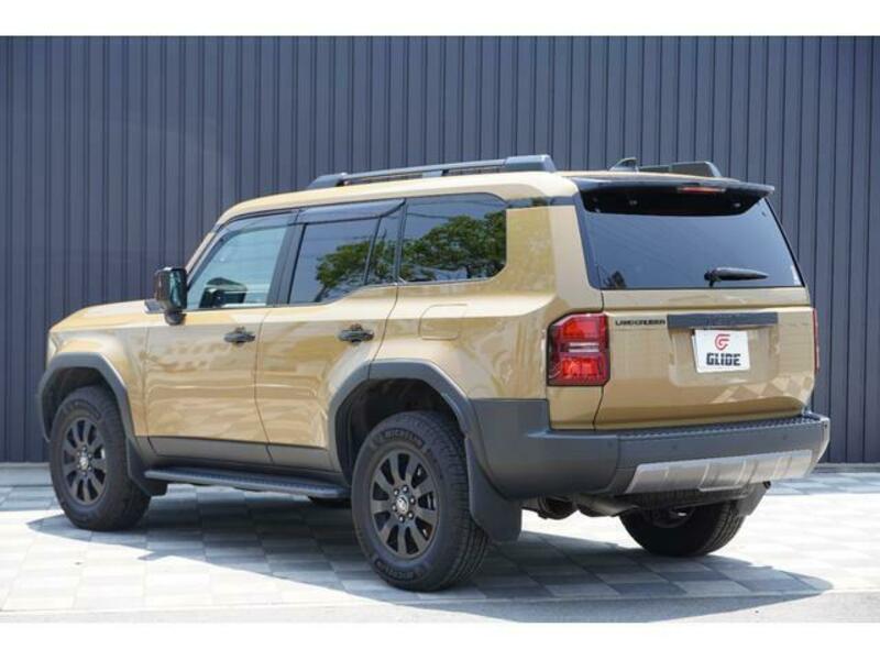 LAND CRUISER 250