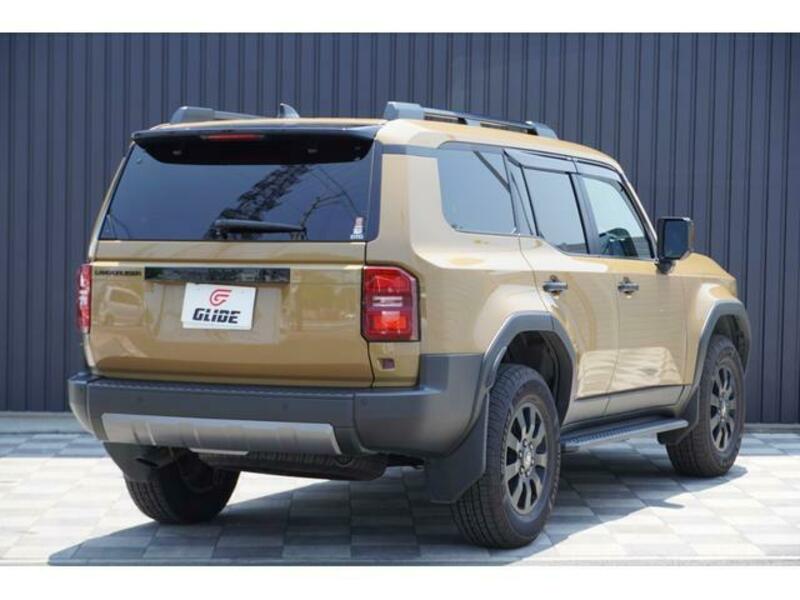 LAND CRUISER 250