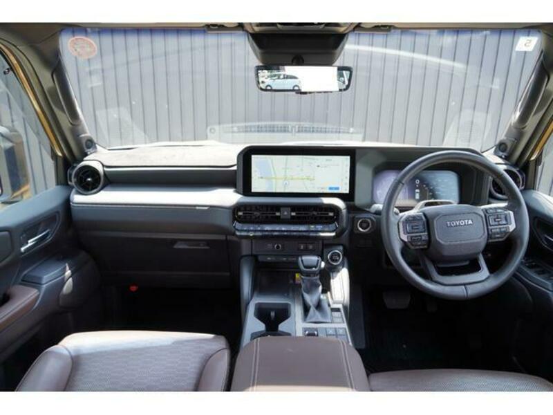 LAND CRUISER 250
