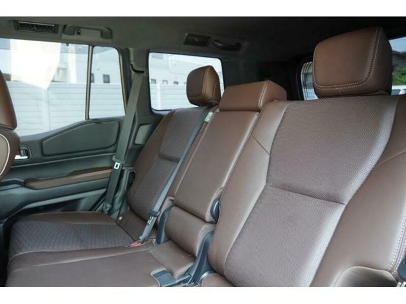 LAND CRUISER 250