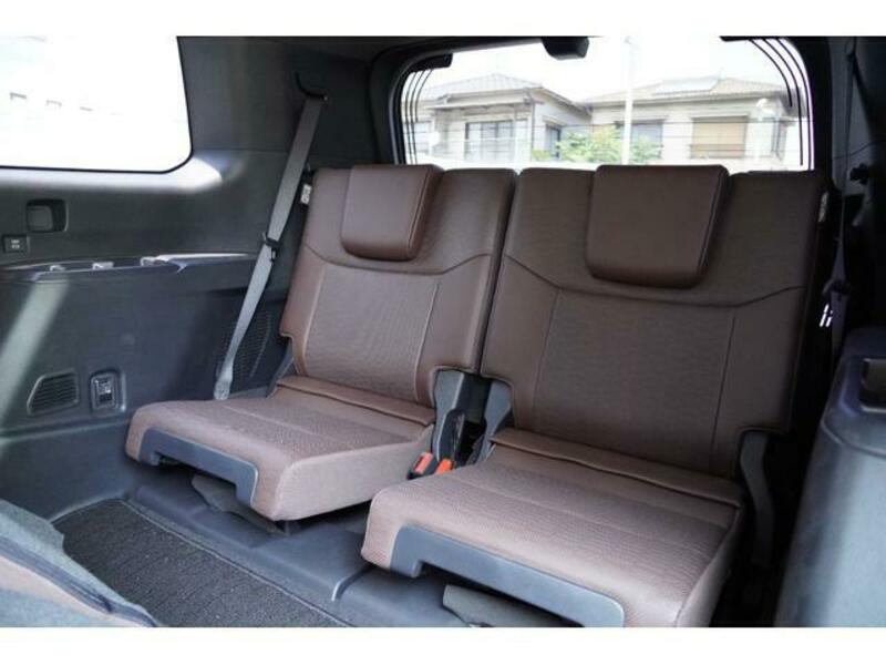 LAND CRUISER 250