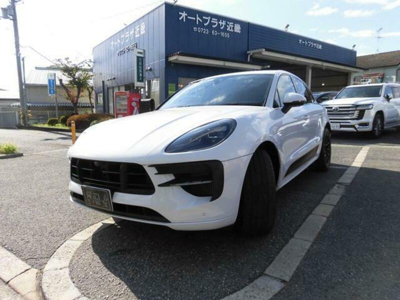 MACAN