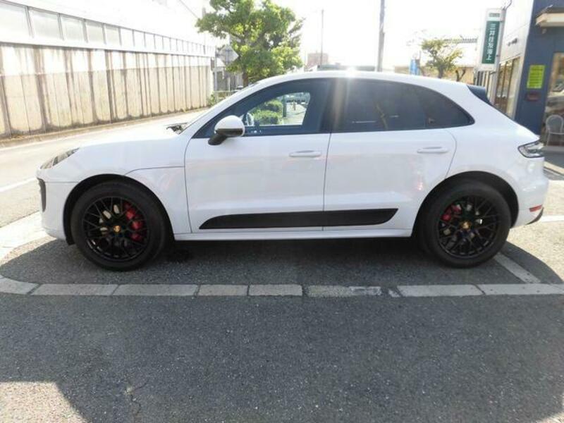 MACAN