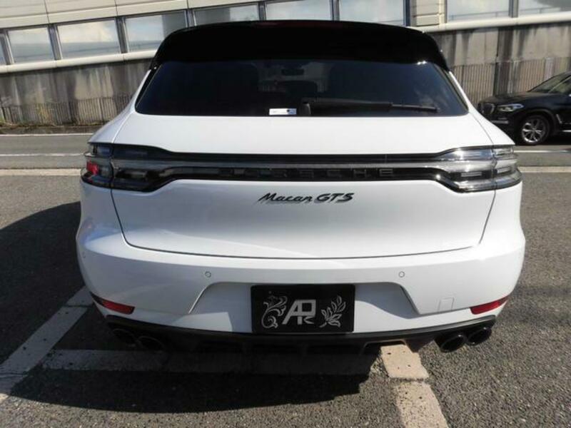 MACAN