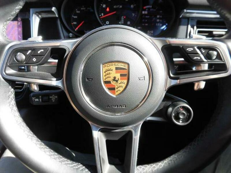 MACAN