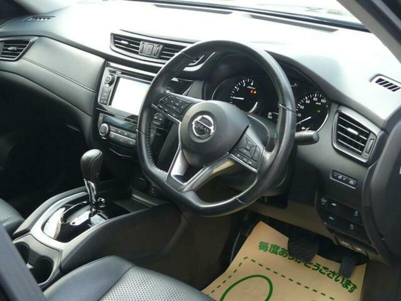 X-TRAIL