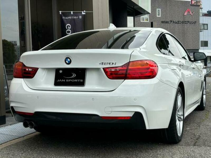 4 SERIES