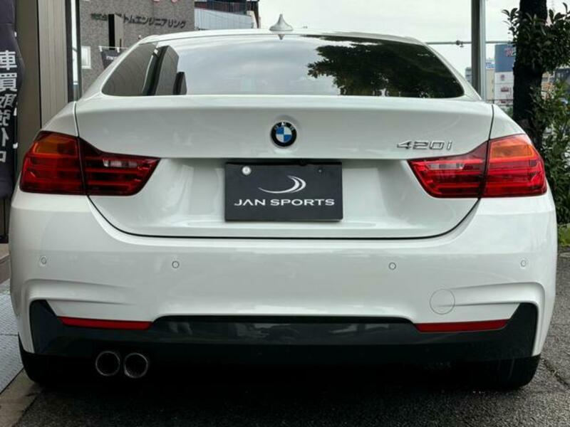 4 SERIES