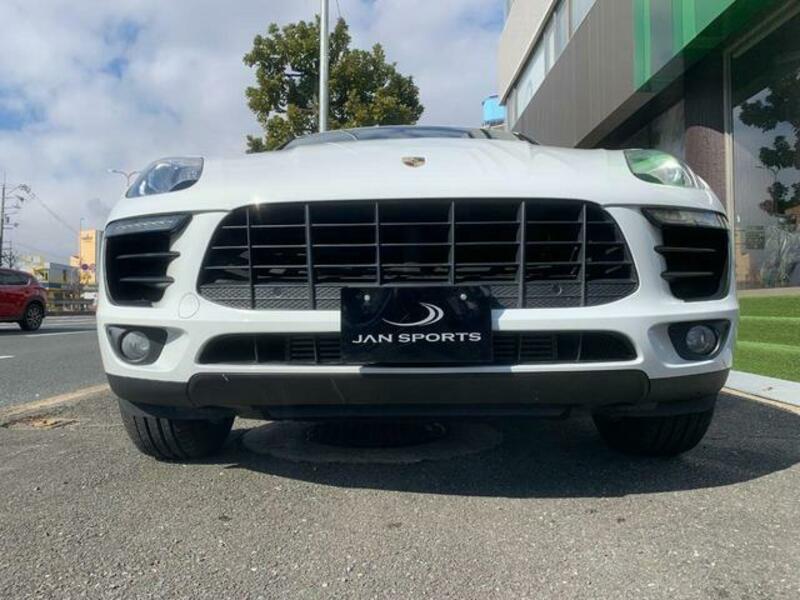 MACAN