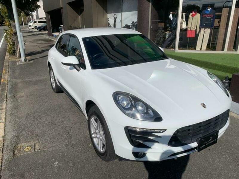MACAN