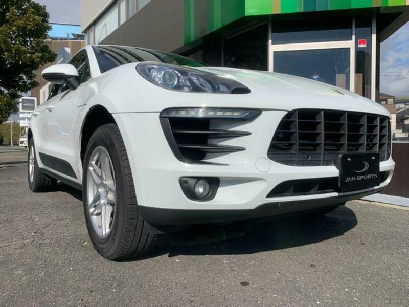 MACAN