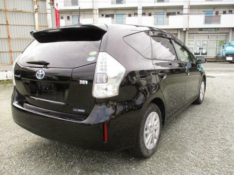 PRIUS ALPHA