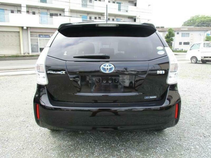 PRIUS ALPHA