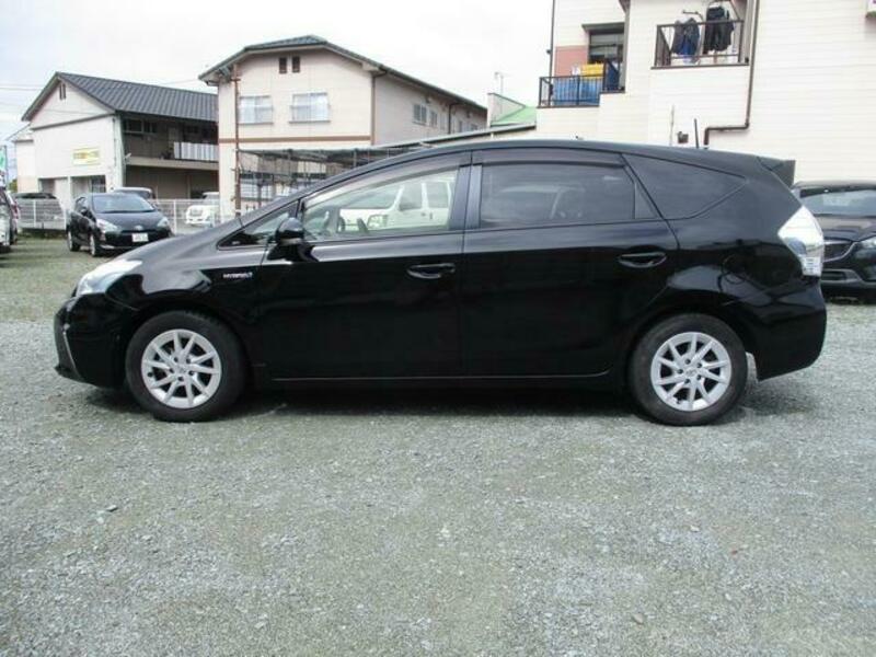 PRIUS ALPHA