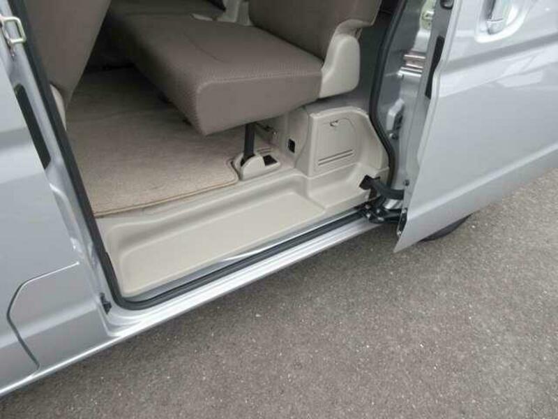 CLIPPER VAN