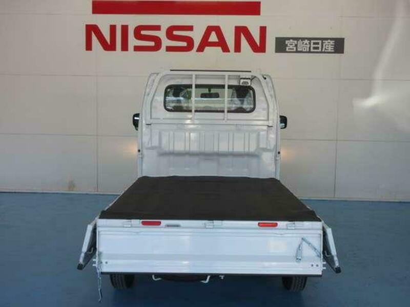 CLIPPER TRUCK