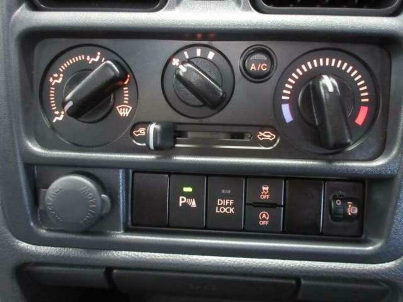 CLIPPER TRUCK