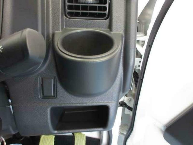 CLIPPER TRUCK