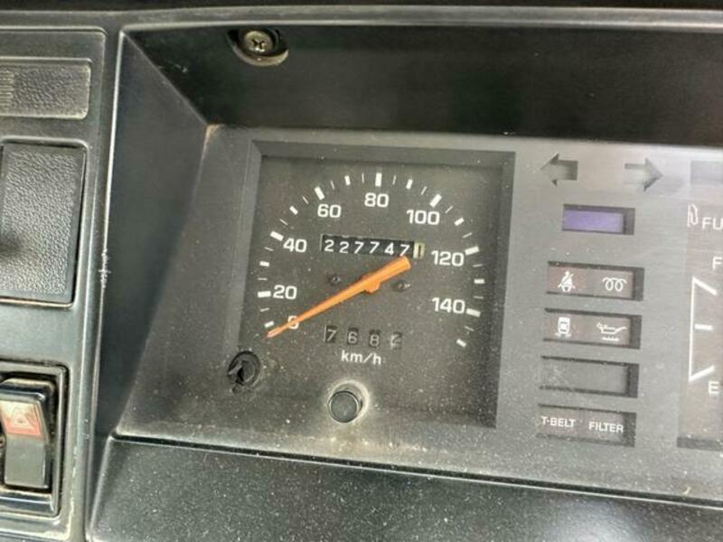 HIACE TRUCK