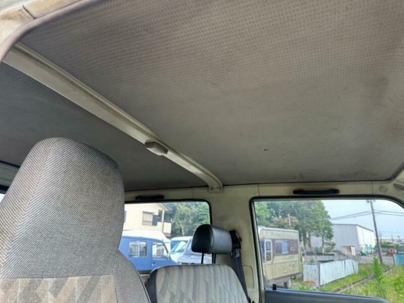 HIACE TRUCK
