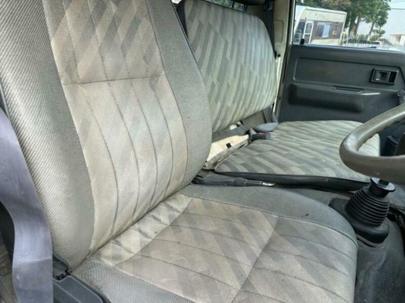 HIACE TRUCK