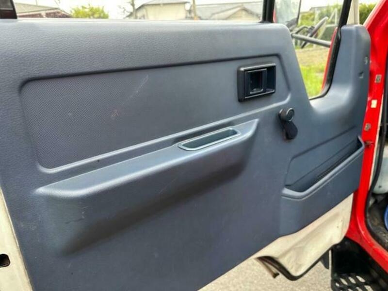 HIACE TRUCK