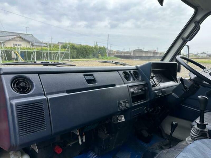 HIACE TRUCK
