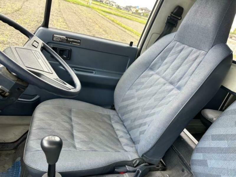 HIACE TRUCK