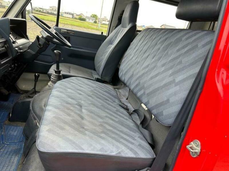 HIACE TRUCK