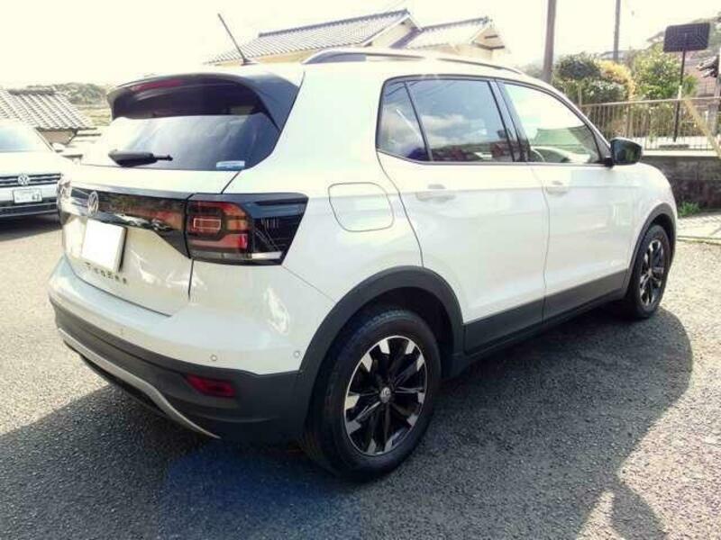 T CROSS