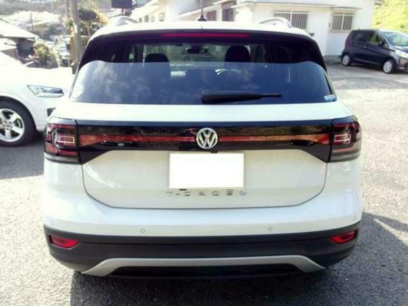 T CROSS